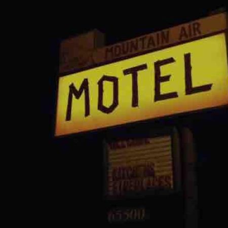 Updated + Clean Motel Room At The Base Of Mt Hood! Mount Hood Village Екстер'єр фото