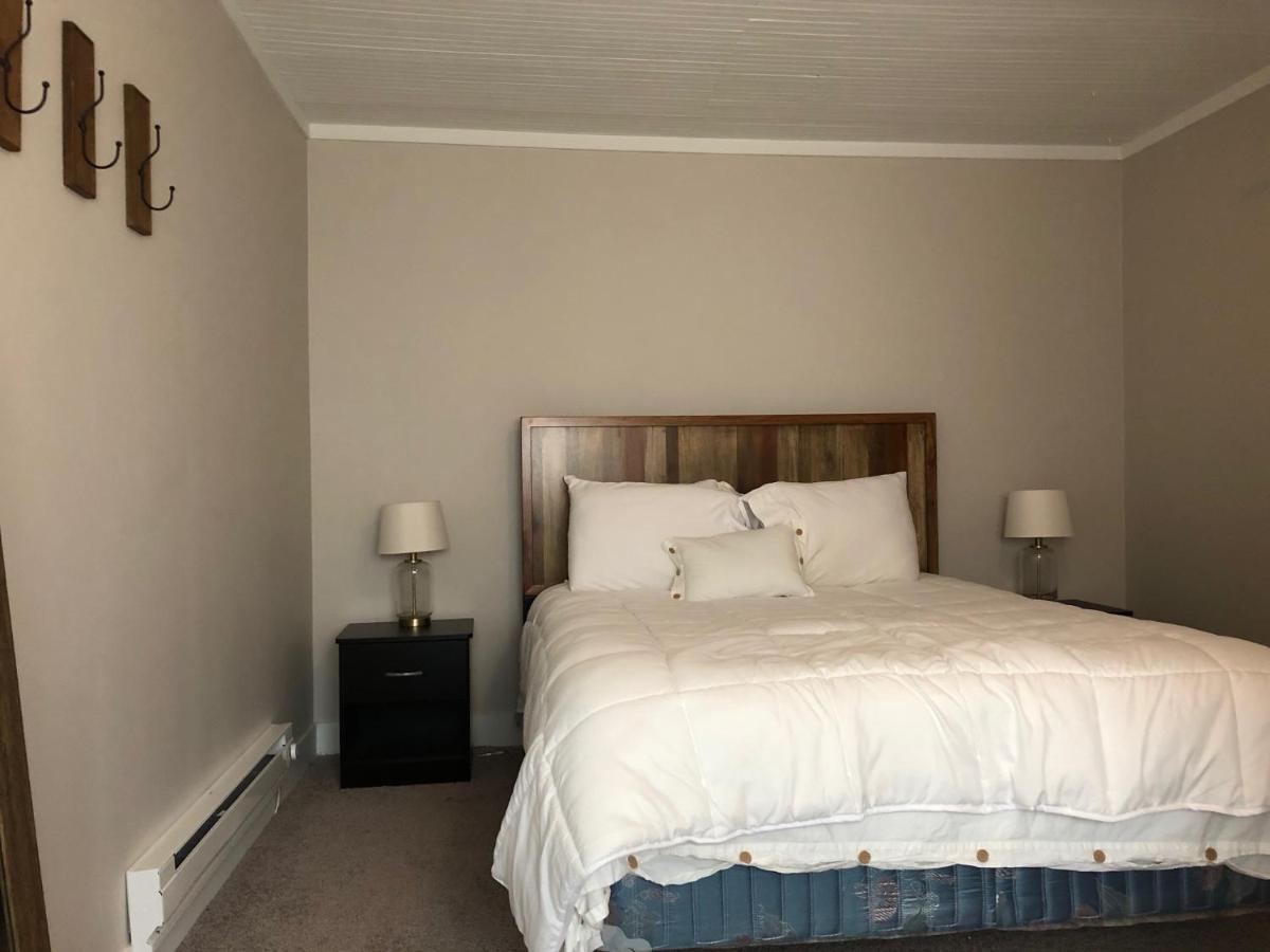 Updated + Clean Motel Room At The Base Of Mt Hood! Mount Hood Village Номер фото