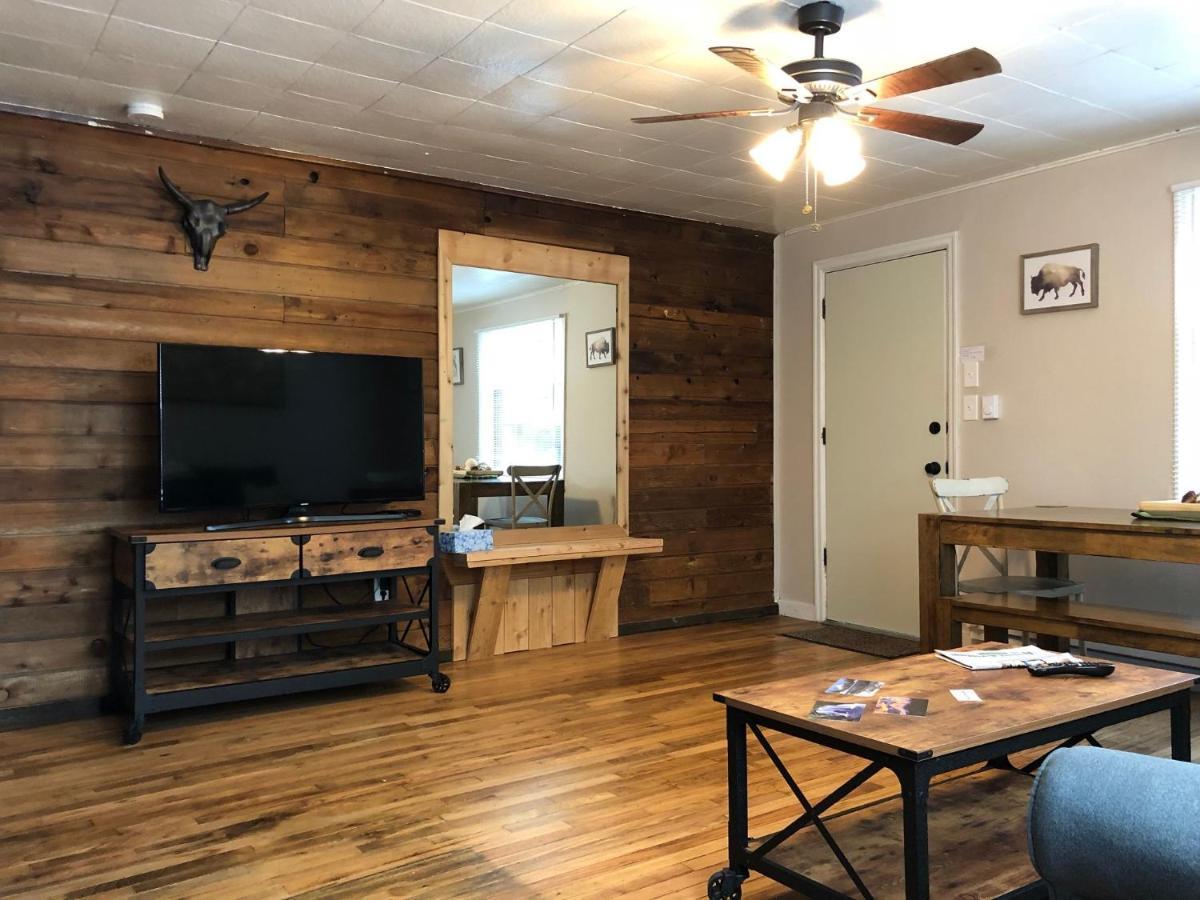 Updated + Clean Motel Room At The Base Of Mt Hood! Mount Hood Village Екстер'єр фото